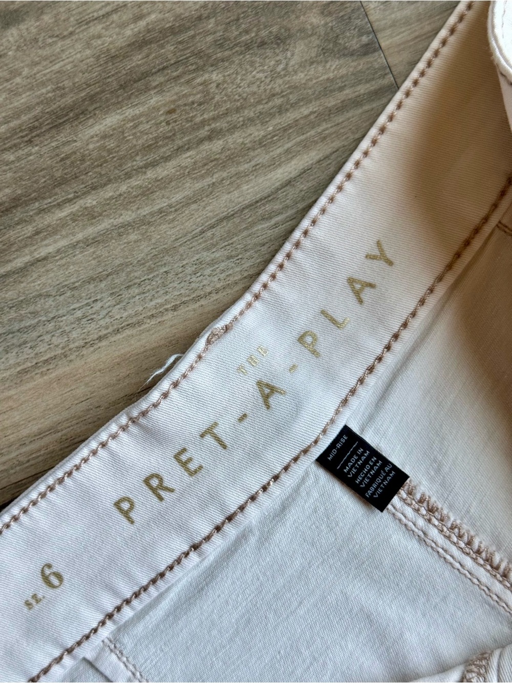 WHBM Pret-A-Play White Mid Rise Stretch Utility Shorts Size 6 - Picture 7 of 13